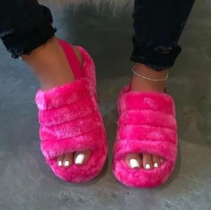 Women Fur Wedge Slippers 01